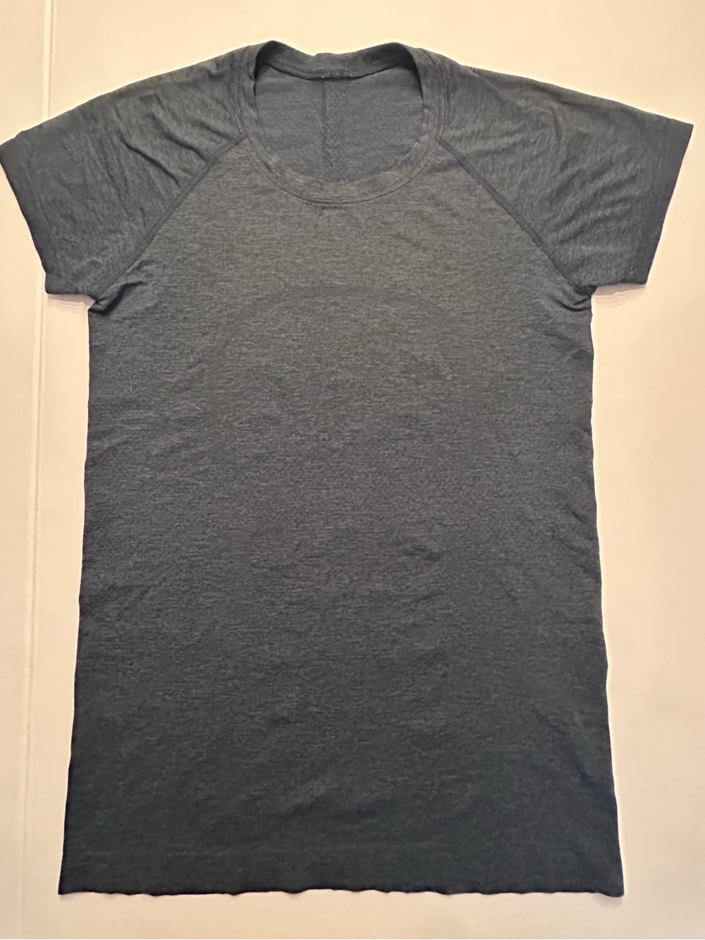 Lululemon Run Swiftly Short Sleeve Top Blue Size 8